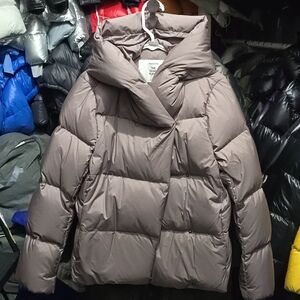 Aritzia Babaton The Duvet Puffer